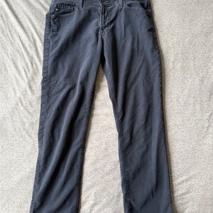 AG Black Relaxed Jeans with Classic Style